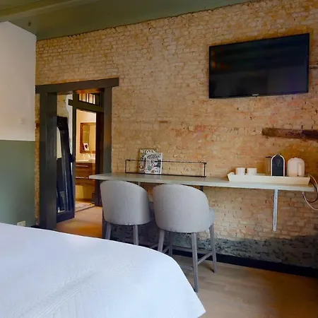 ベッド・アンド・ブレックファスト Het Wolfseind カーツスフーフェル